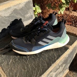 Women’s Adidas Terrex 275 Trail Shoes Size 6.5